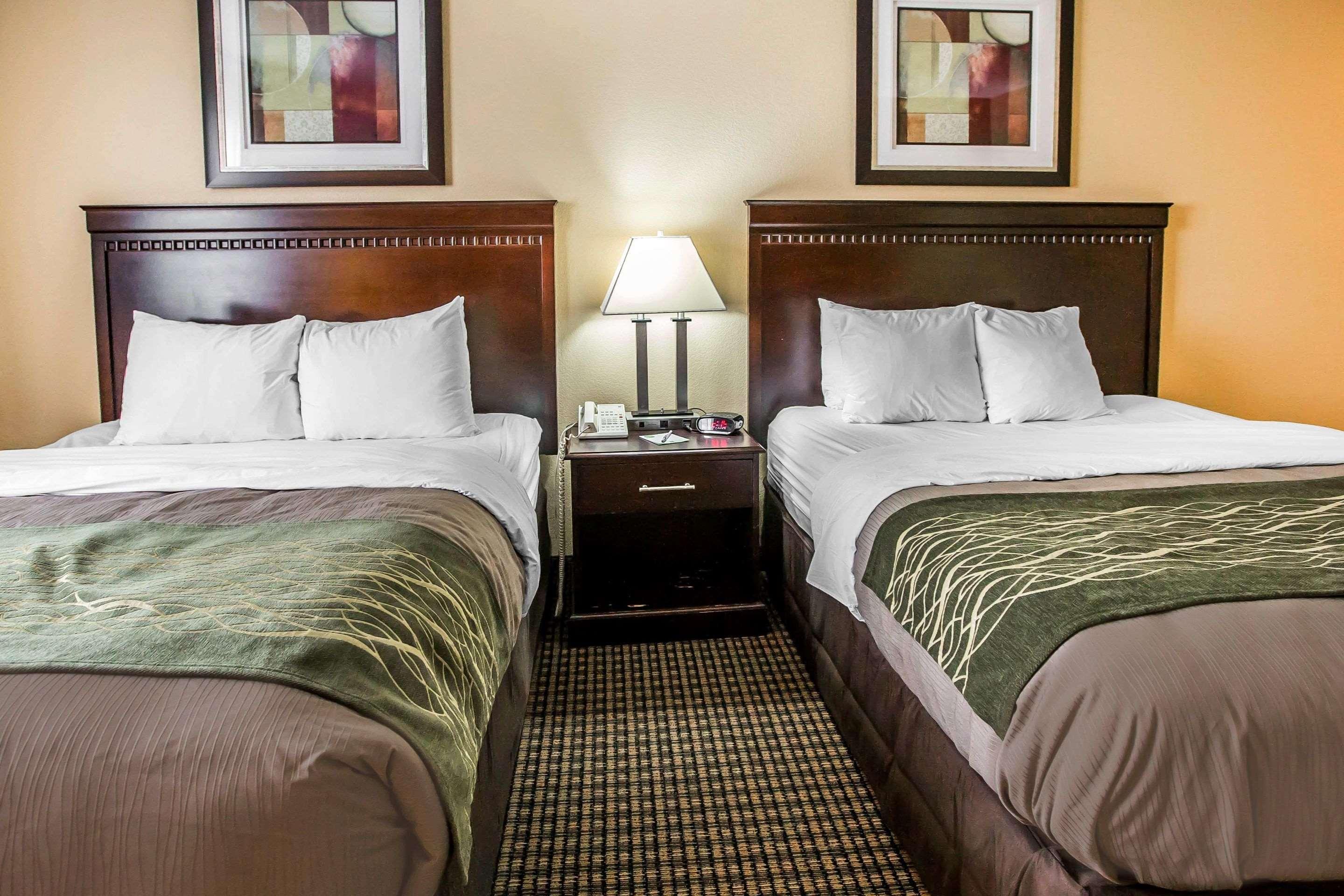 Econo Lodge Inn & Suites Monroe Eksteriør billede