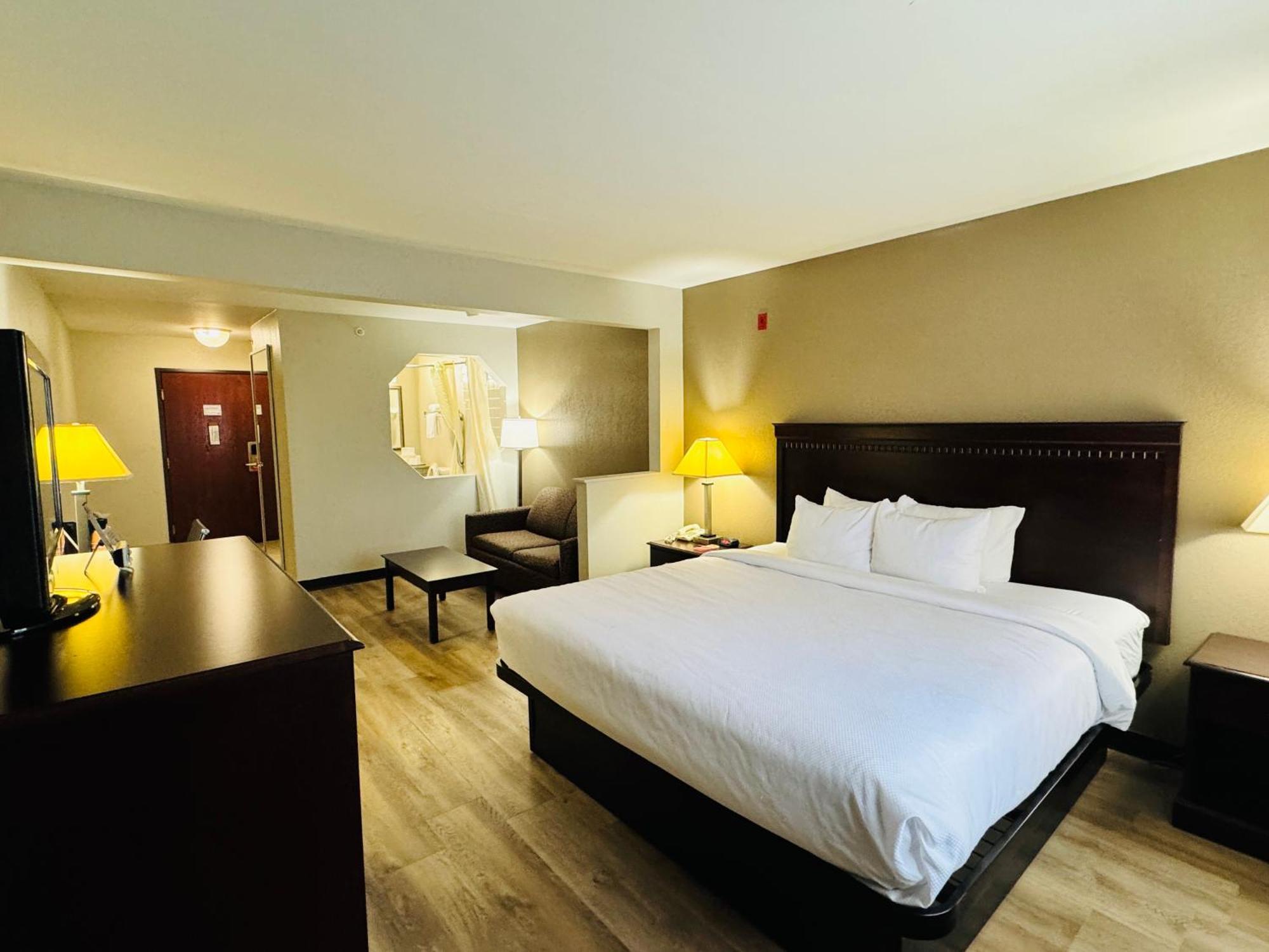 Econo Lodge Inn & Suites Monroe Eksteriør billede